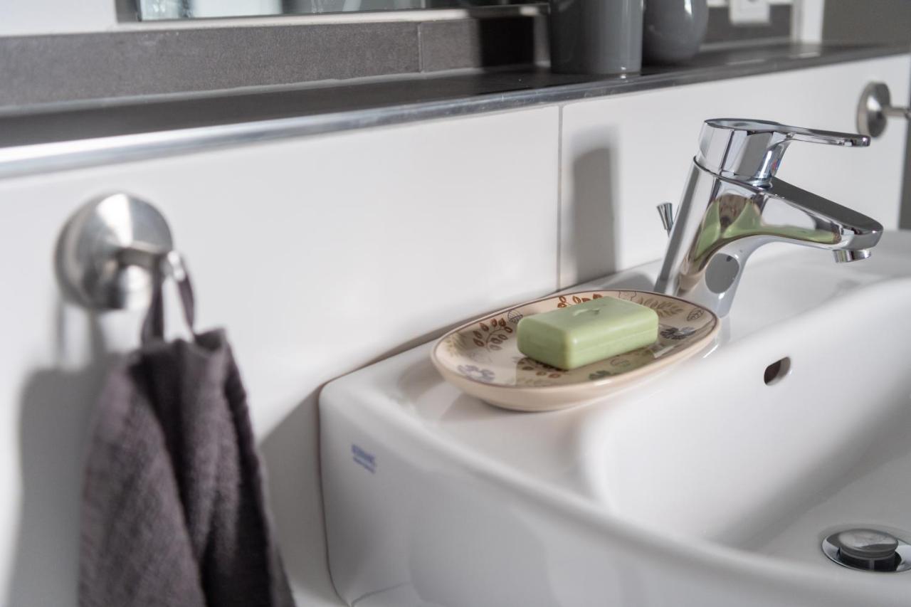 Fuldaliebe - Stadtnahe Moderne Ferienwohnung In Fulda Kültér fotó