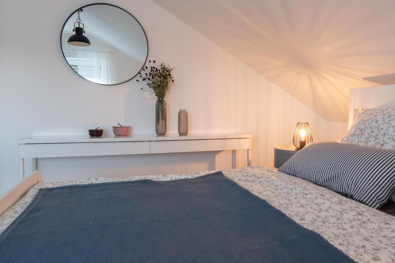 Fuldaliebe - Stadtnahe Moderne Ferienwohnung In Fulda Kültér fotó