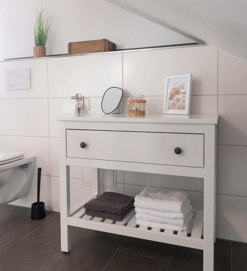 Fuldaliebe - Stadtnahe Moderne Ferienwohnung In Fulda Kültér fotó
